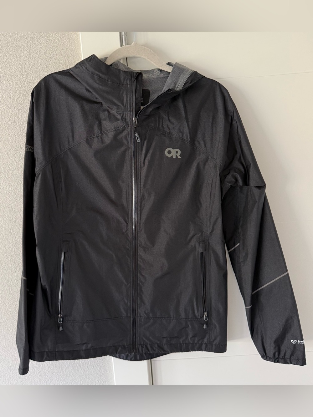 Outdoor Research - Women’s Helium Rain Jacket size Medium, Black